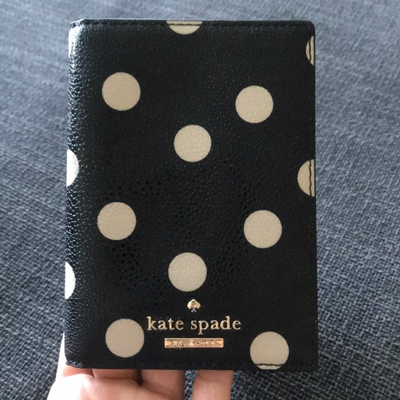 NWOT Kate Spade Passport Holder - Picture 3 of 5